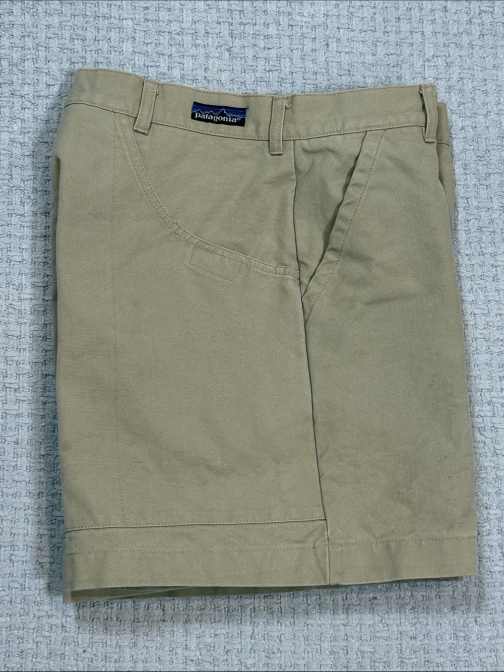 Mens Patagonia Cargo Outdoor Hiking Multi Pocket Shorts Khaki Undyed Natural 34